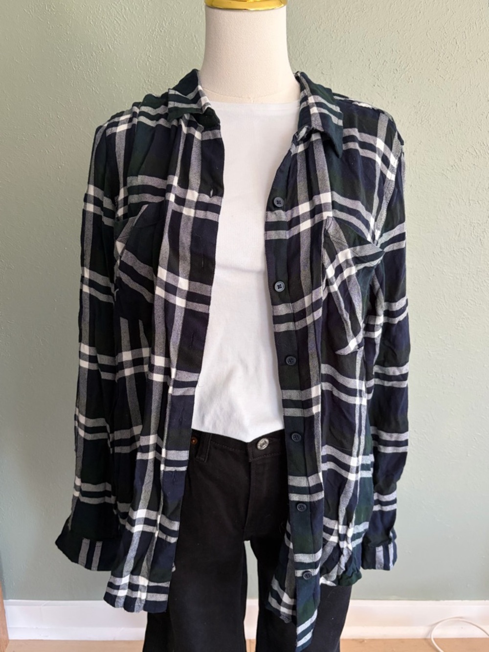 Like new Lucky Brand button down size XL super soft